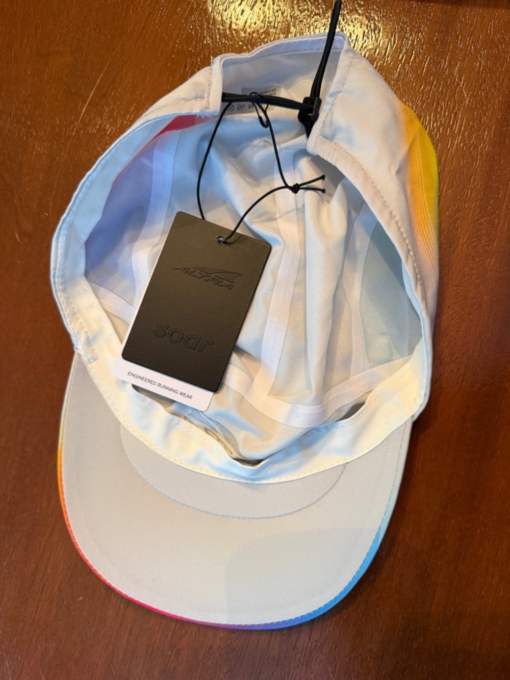 Altra x Soar White Running Cap *LIMITED EDITION* - Picture 5 of 6